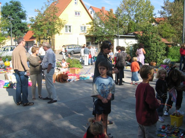 2004_09_18-WirFuerKinder-Flohmarkt-03