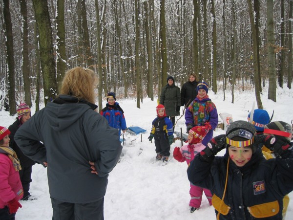 2005_02_18-Schneespiel-im-Wald-02